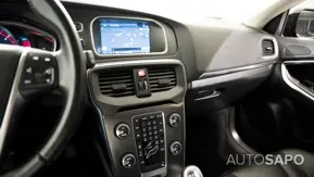 Volvo V40 Cross Country 1.6 D2 Momentum de 2013