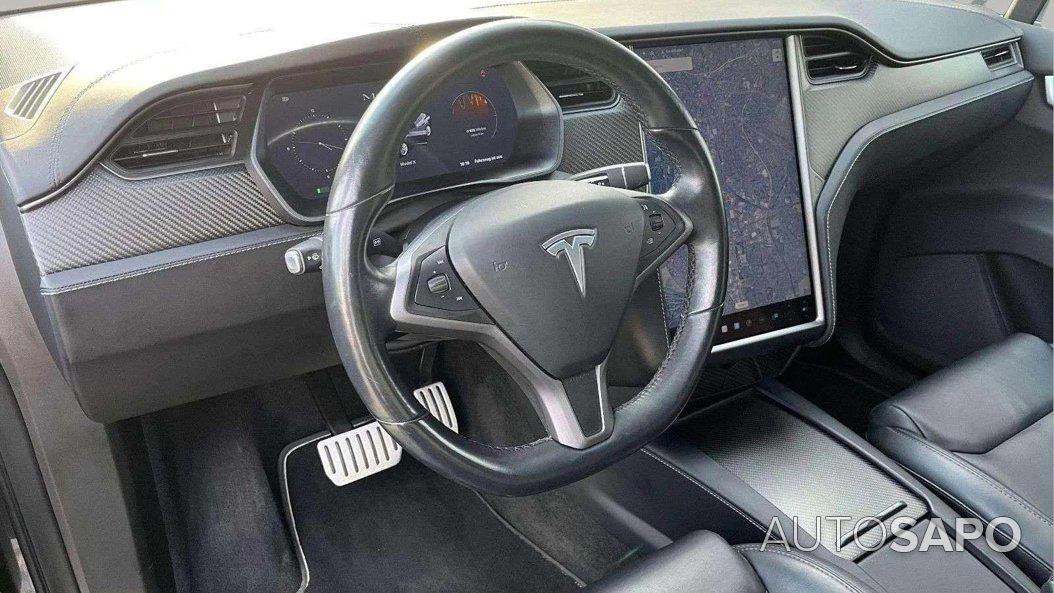 Tesla Model X de 2020