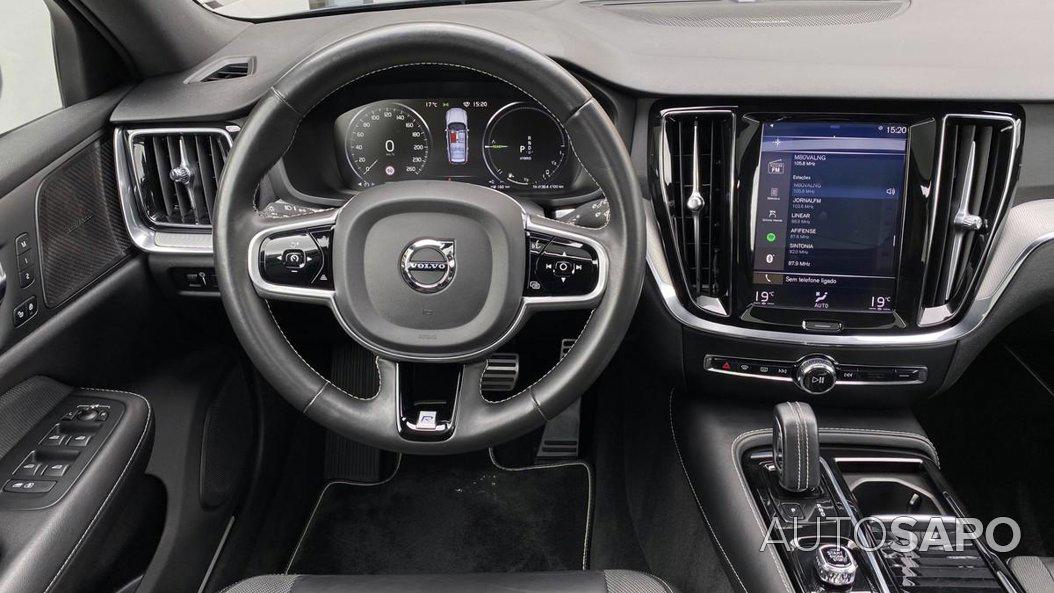 Volvo V60 2.0 T8 AWD TE R-Design de 2019