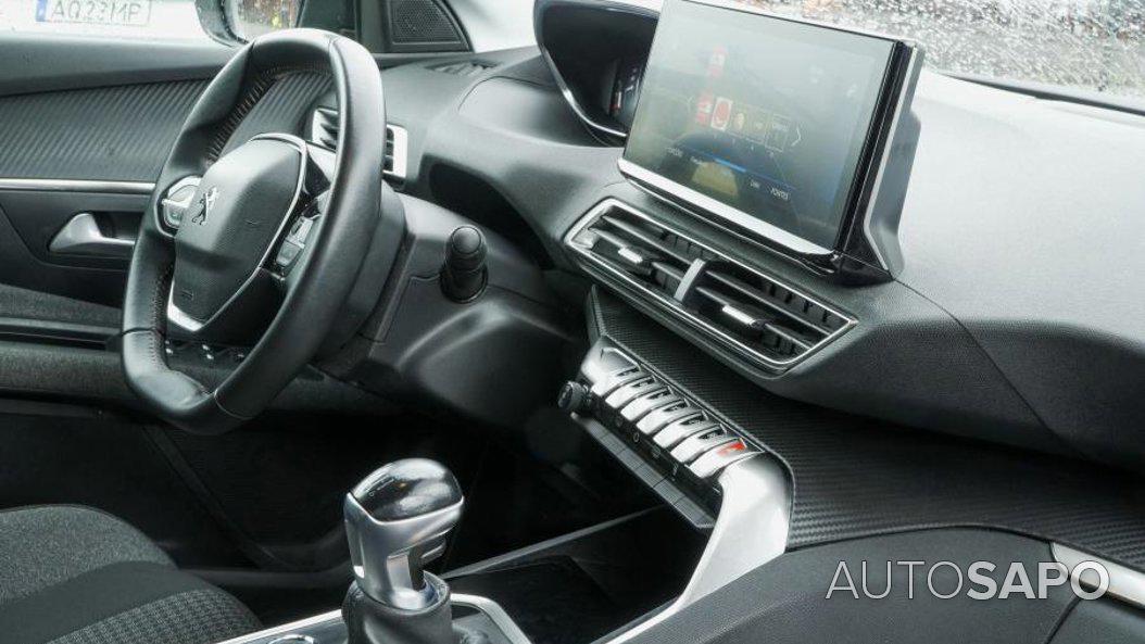 Peugeot 3008 1.5 BlueHDi Active Pack de 2020