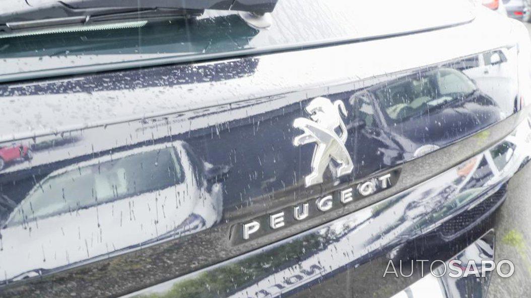 Peugeot 3008 1.5 BlueHDi Active Pack de 2020