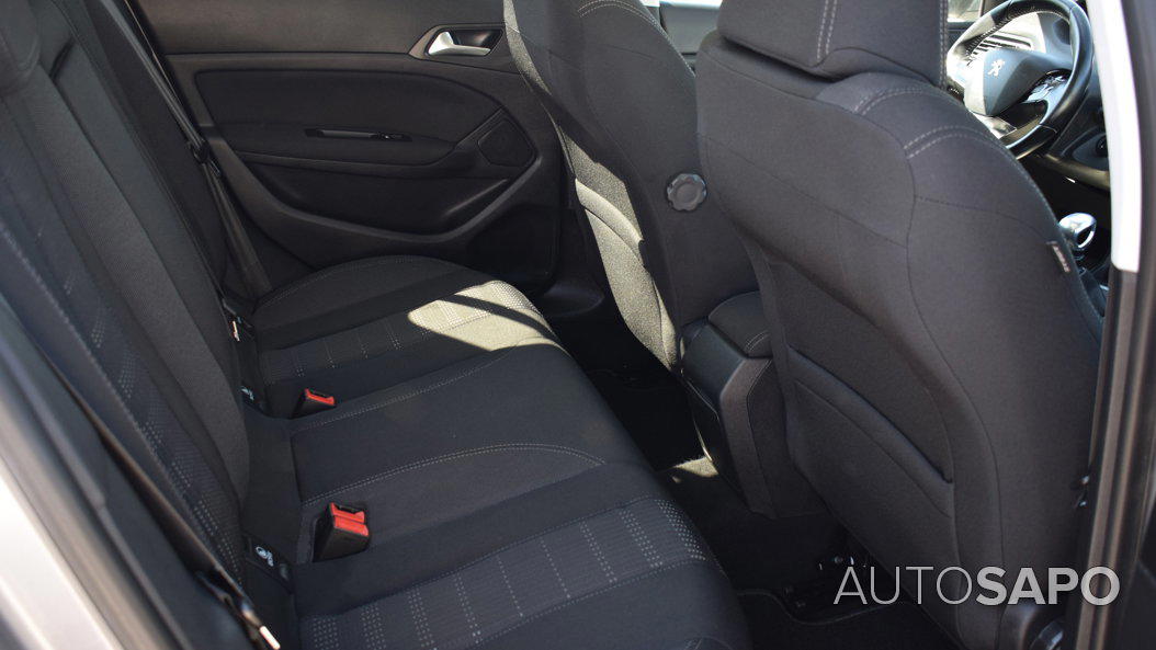 Peugeot 308 1.6 BlueHDi Allure de 2015