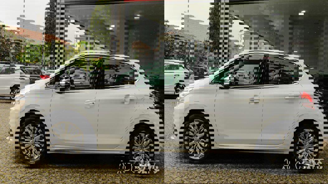 Peugeot 208 1.2 PureTech Allure de 2018