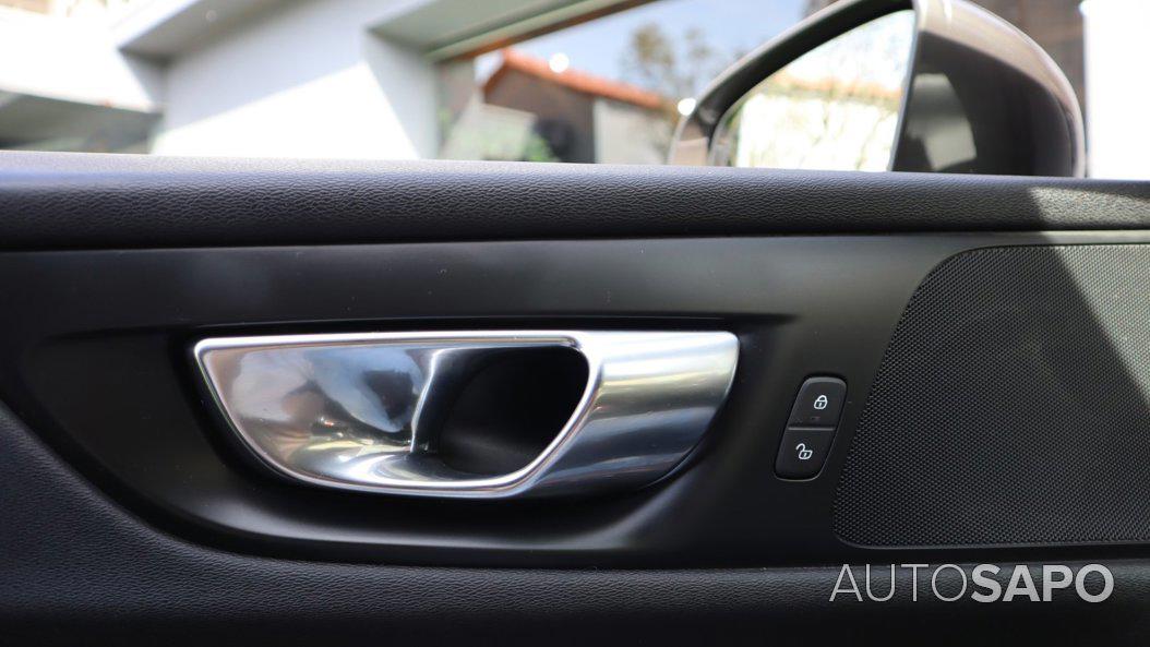 Volvo V60 2.0 T6 AWD TE Inscription Expression de 2021