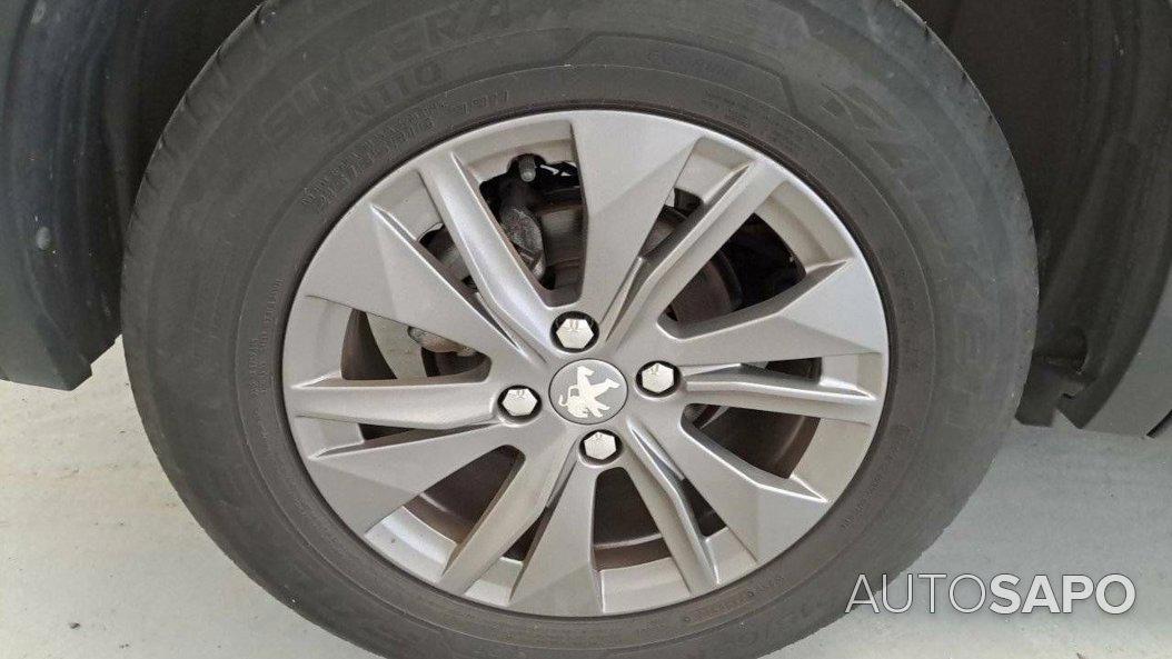Peugeot 2008 1.5 BlueHDi Active de 2020