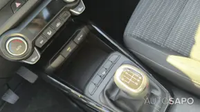 Kia Stonic 1.0 T-GDi Drive de 2024