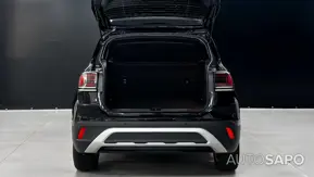 Volkswagen T-Cross 1.0 TSI de 2025