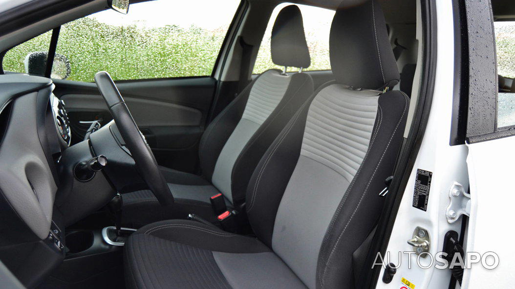 Toyota Yaris 1.5 HSD Active de 2017