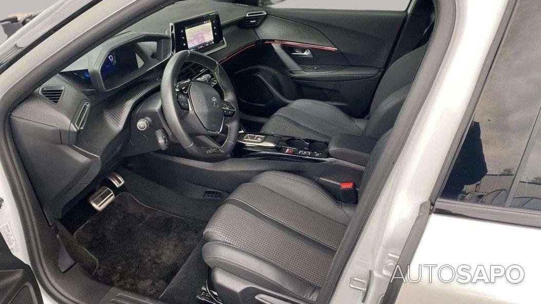 Peugeot e-2008 GT de 2023