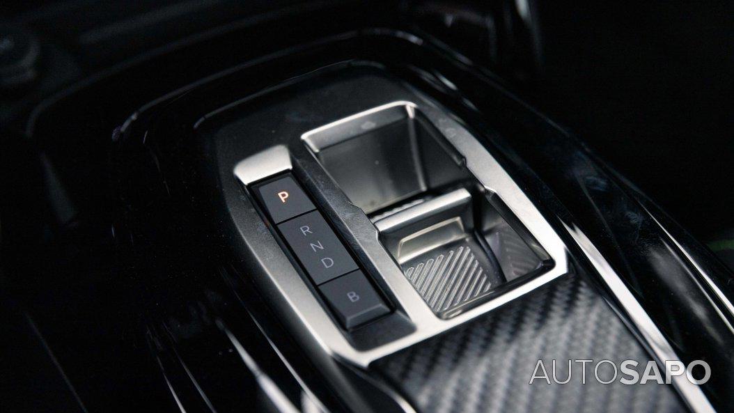 Peugeot e-2008 de 2024