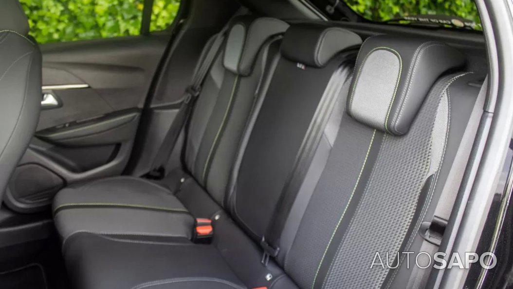 Peugeot 208 1.2 PureTech GT de 2021