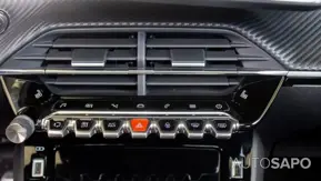 Peugeot 208 1.2 PureTech GT de 2021