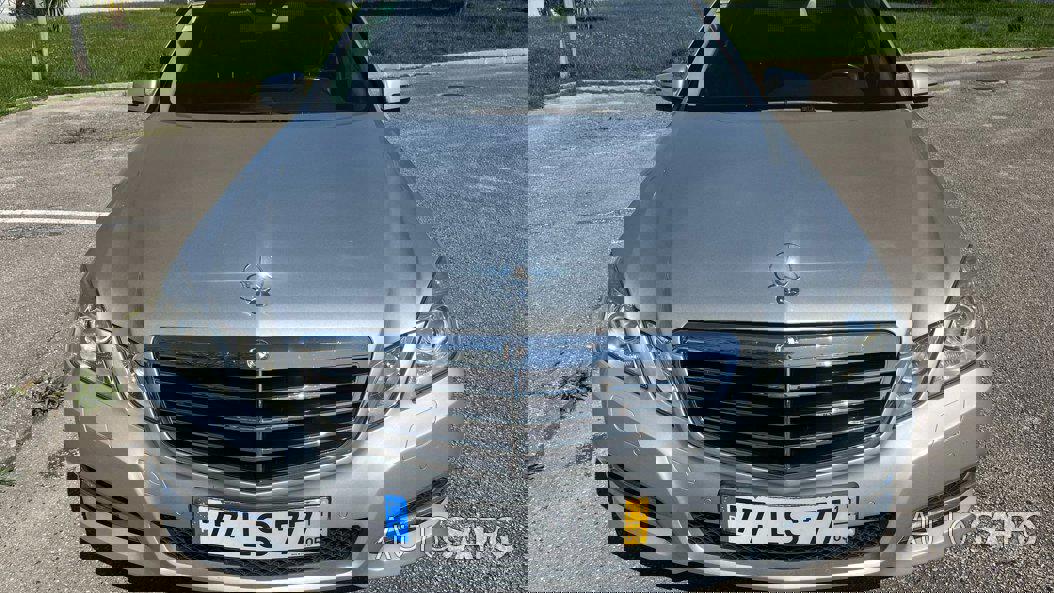 Mercedes-Benz Classe E 220 CDi Avantgarde BlueEfficiency de 2011