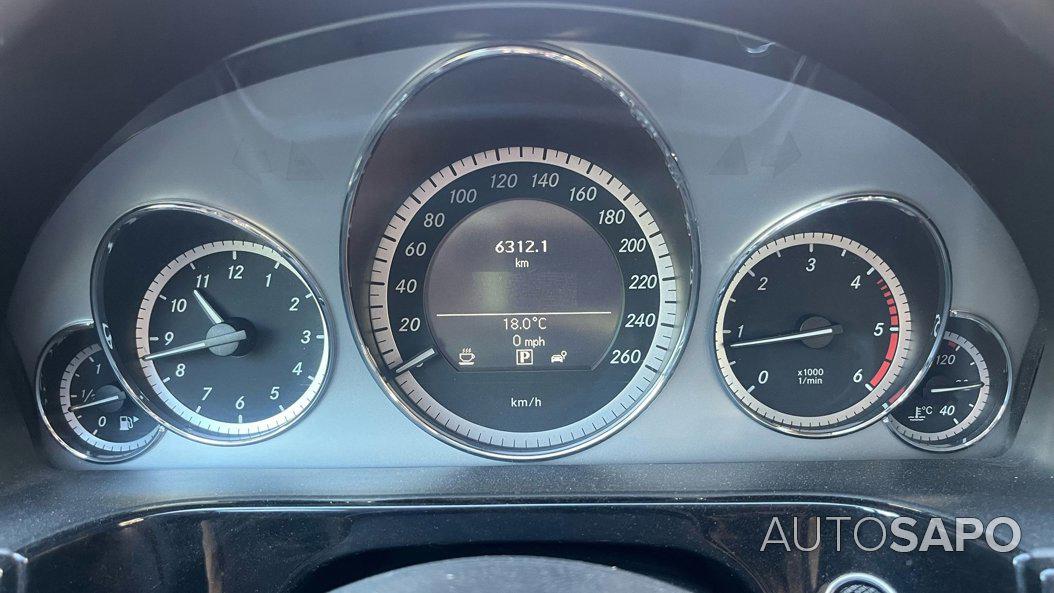 Mercedes-Benz Classe E 220 CDi Avantgarde BlueEfficiency de 2011