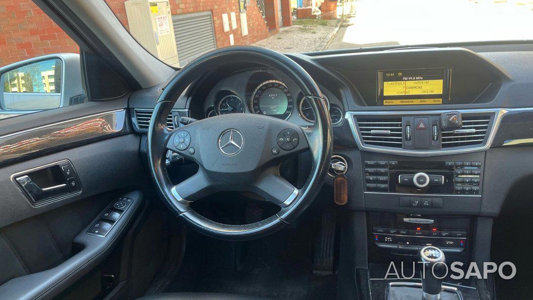 Mercedes-Benz Classe E 220 CDi Avantgarde BlueEfficiency de 2011