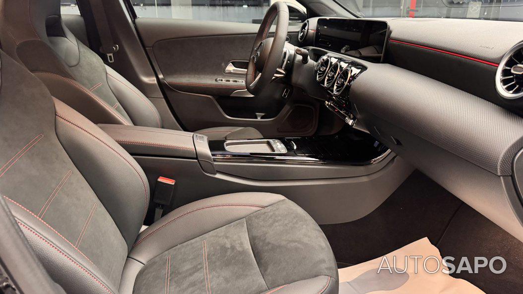 Mercedes-Benz Classe A 250 e AMG Line de 2024