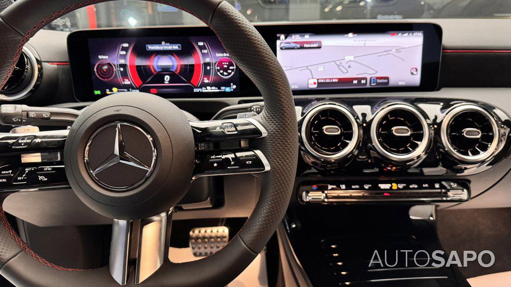 Mercedes-Benz Classe A 250 e AMG Line de 2024