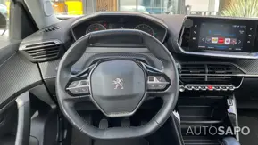 Peugeot 2008 1.2 PureTech Active de 2021