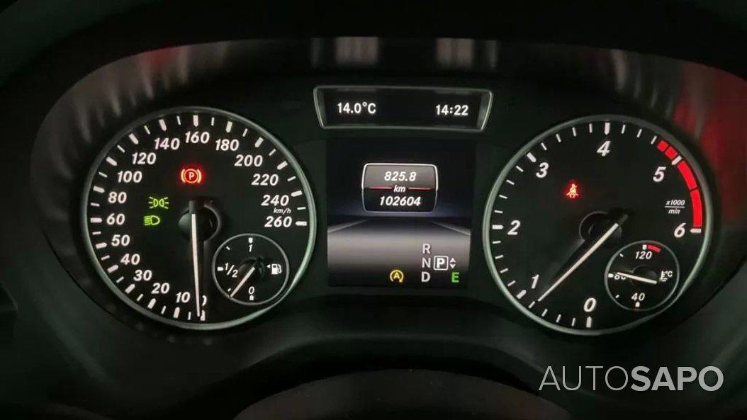 Mercedes-Benz Classe A 180 CDi Classic Auto. de 2015