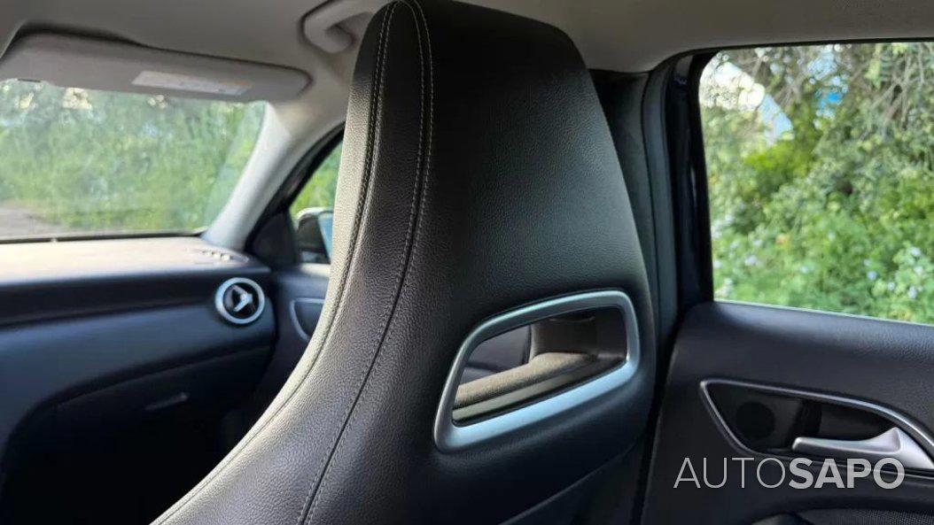 Mercedes-Benz Classe A 180 CDi Classic Auto. de 2015