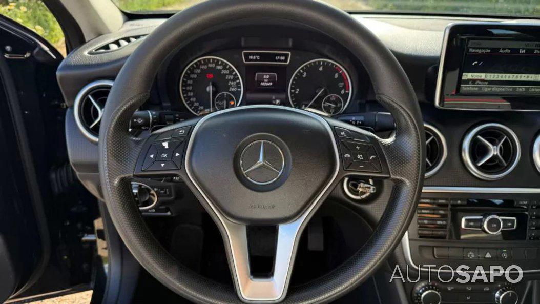 Mercedes-Benz Classe A 180 CDi Classic Auto. de 2015
