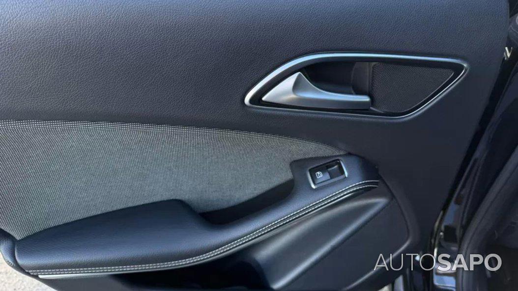 Mercedes-Benz Classe A 180 CDi Classic Auto. de 2015