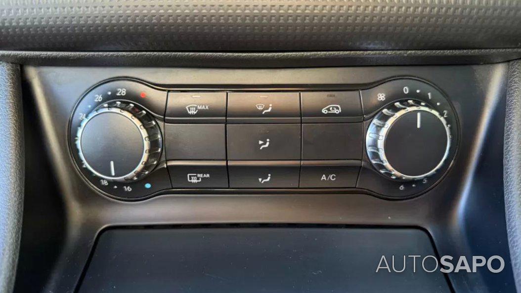 Mercedes-Benz Classe A 180 CDi Classic Auto. de 2015