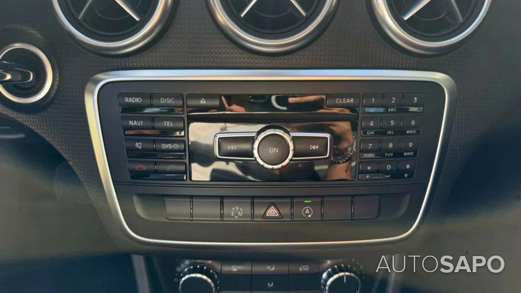 Mercedes-Benz Classe A 180 CDi Classic Auto. de 2015
