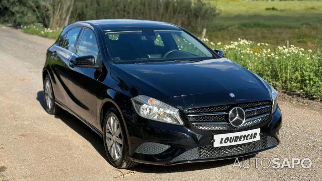 Mercedes-Benz Classe A 180 CDi Classic Auto. de 2015