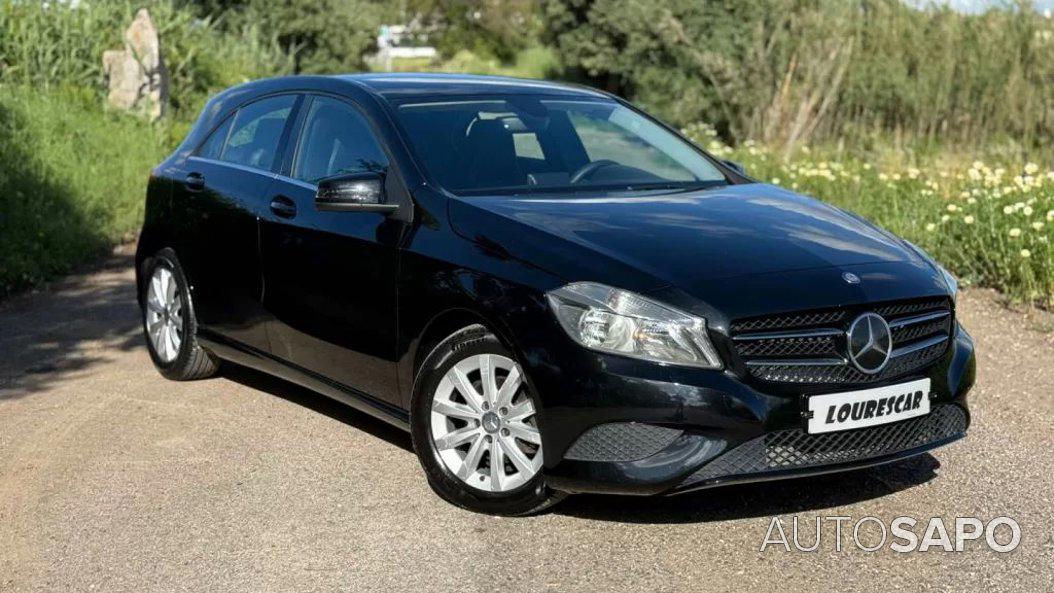 Mercedes-Benz Classe A 180 CDi Classic Auto. de 2015
