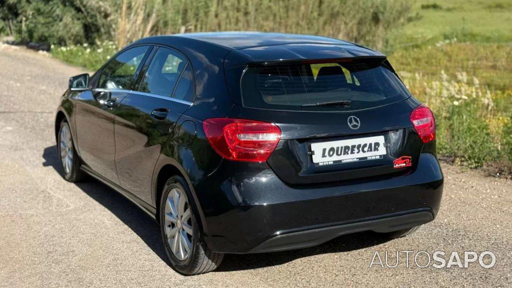 Mercedes-Benz Classe A 180 CDi Classic Auto. de 2015