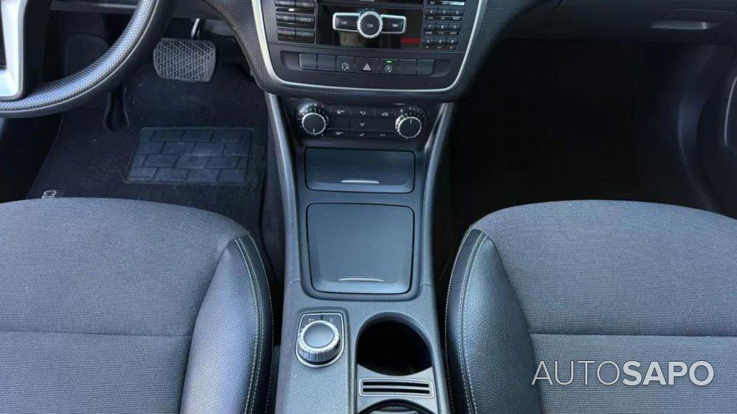 Mercedes-Benz Classe A 180 CDi Classic Auto. de 2015