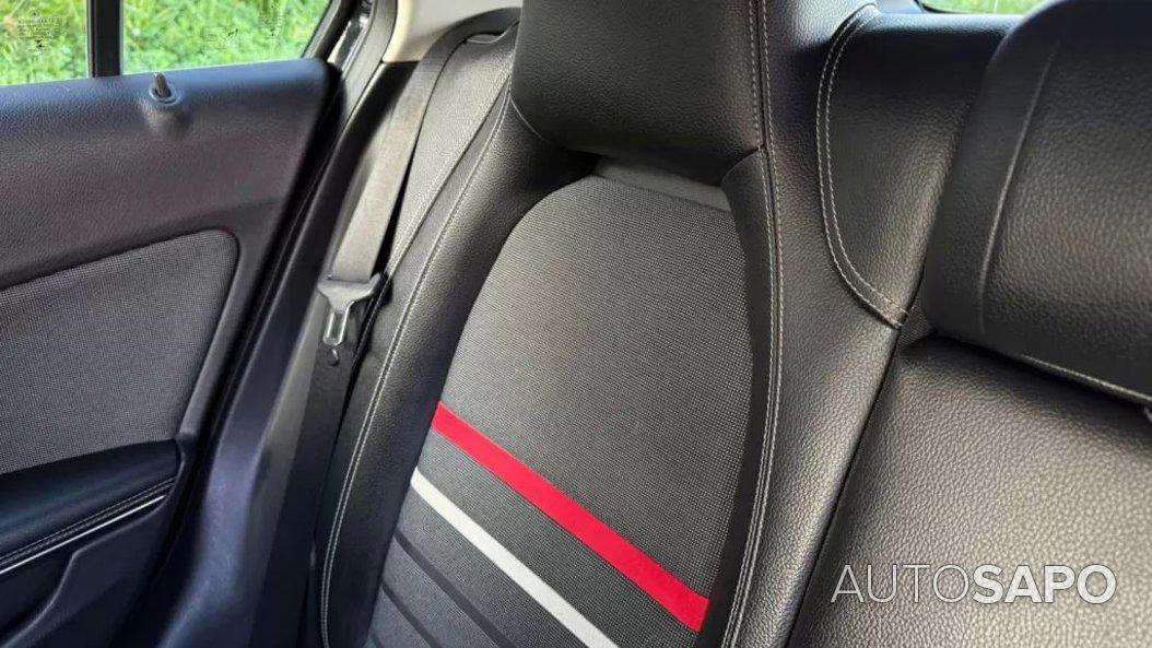 Mercedes-Benz Classe A 180 CDi Classic Auto. de 2015