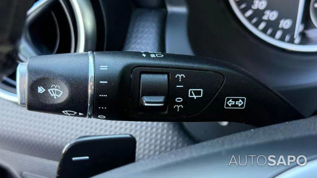 Mercedes-Benz Classe A 180 CDi Classic Auto. de 2015