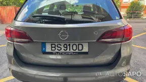 Opel Astra de 2016