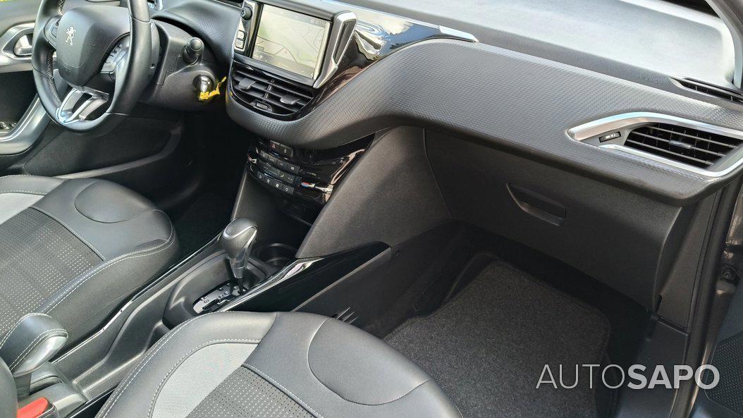 Peugeot 2008 1.2 PureTech Allure EAT6 de 2019
