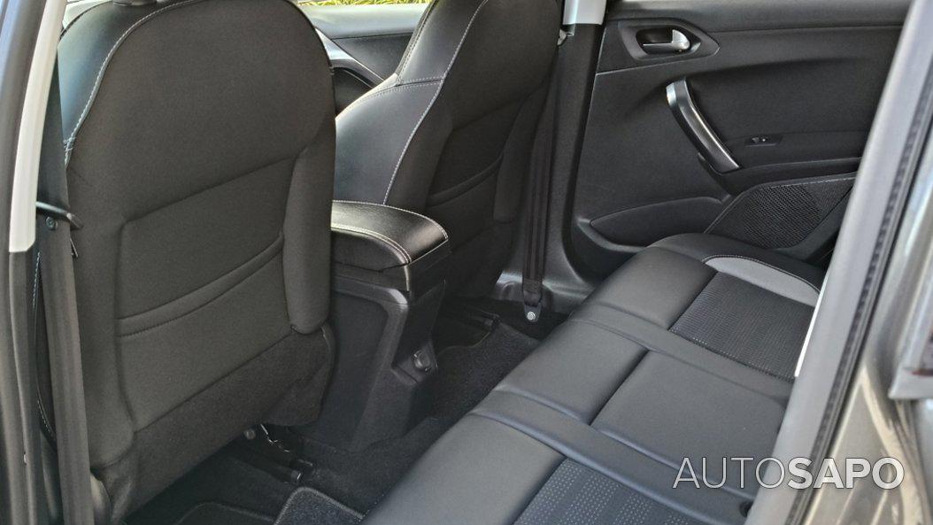 Peugeot 2008 1.2 PureTech Allure EAT6 de 2019