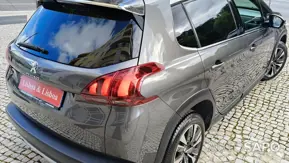 Peugeot 2008 1.2 PureTech Allure EAT6 de 2019