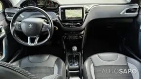 Peugeot 2008 1.2 PureTech Allure EAT6 de 2019