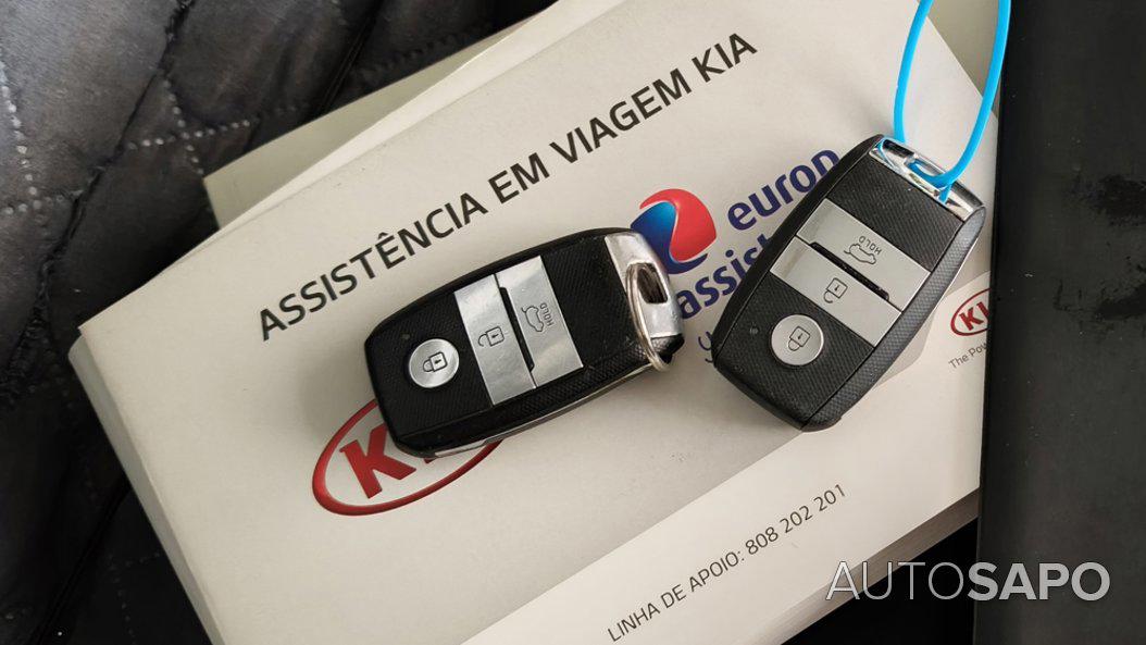 Kia Carens 1.7 CRDi ISG TX de 2017