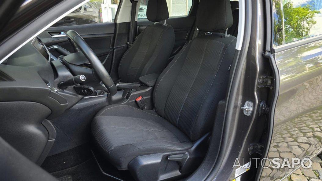 Peugeot 308 de 2015