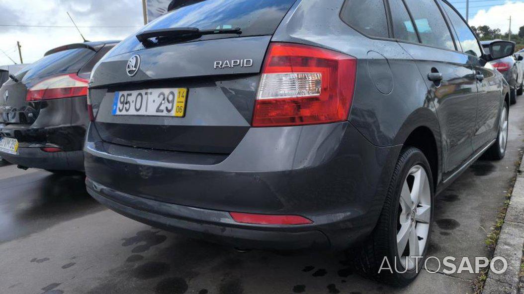 Skoda Rapid Spaceback 1.6 TDI Elegance de 2014