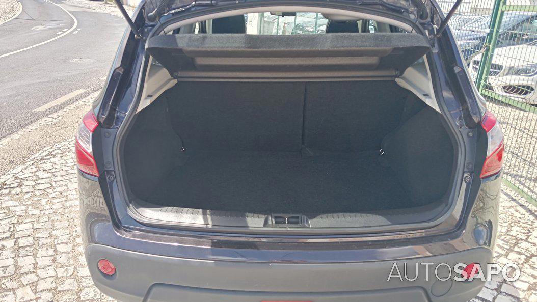 Nissan Qashqai 1.5 dCi Tekna Pre.P.Preta 18 de 2010