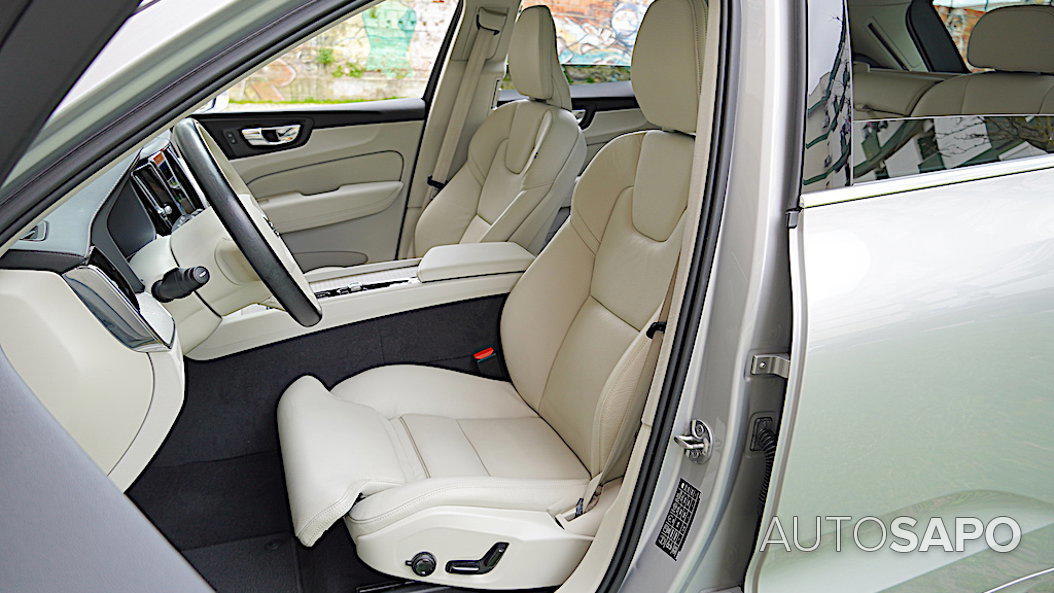Volvo XC60 2.0 T6 PHEV Inscription AWD de 2022