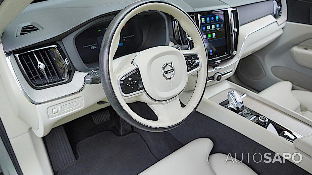 Volvo XC60 2.0 T6 PHEV Inscription AWD de 2022