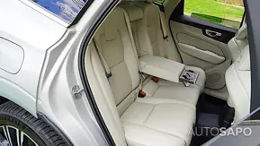 Volvo XC60 2.0 T6 PHEV Inscription AWD de 2022