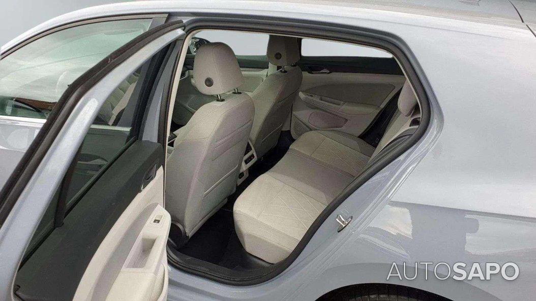 Volkswagen Golf de 2021