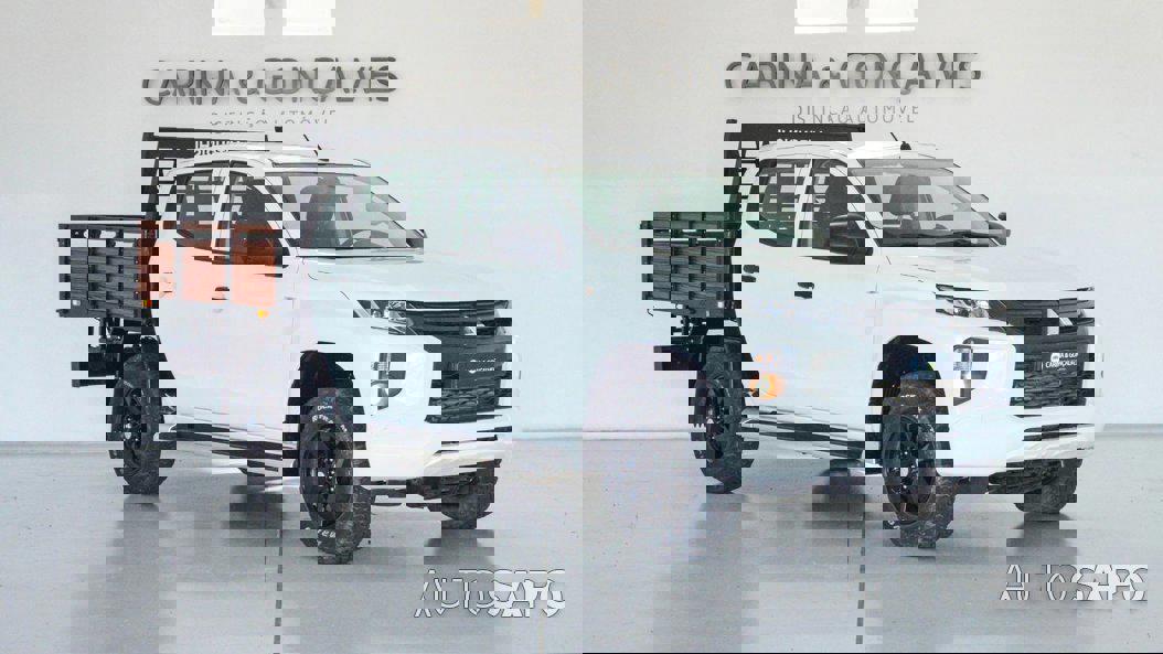 Mitsubishi L200 Strakar de 2022