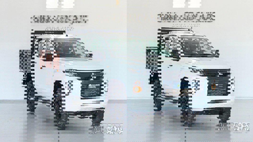 Mitsubishi L200 Strakar de 2022