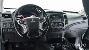 Mitsubishi L200 Strakar de 2022